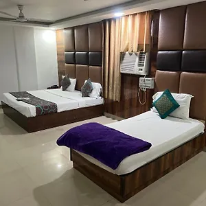 *** Hotel Le Mount Near Igi Airport India