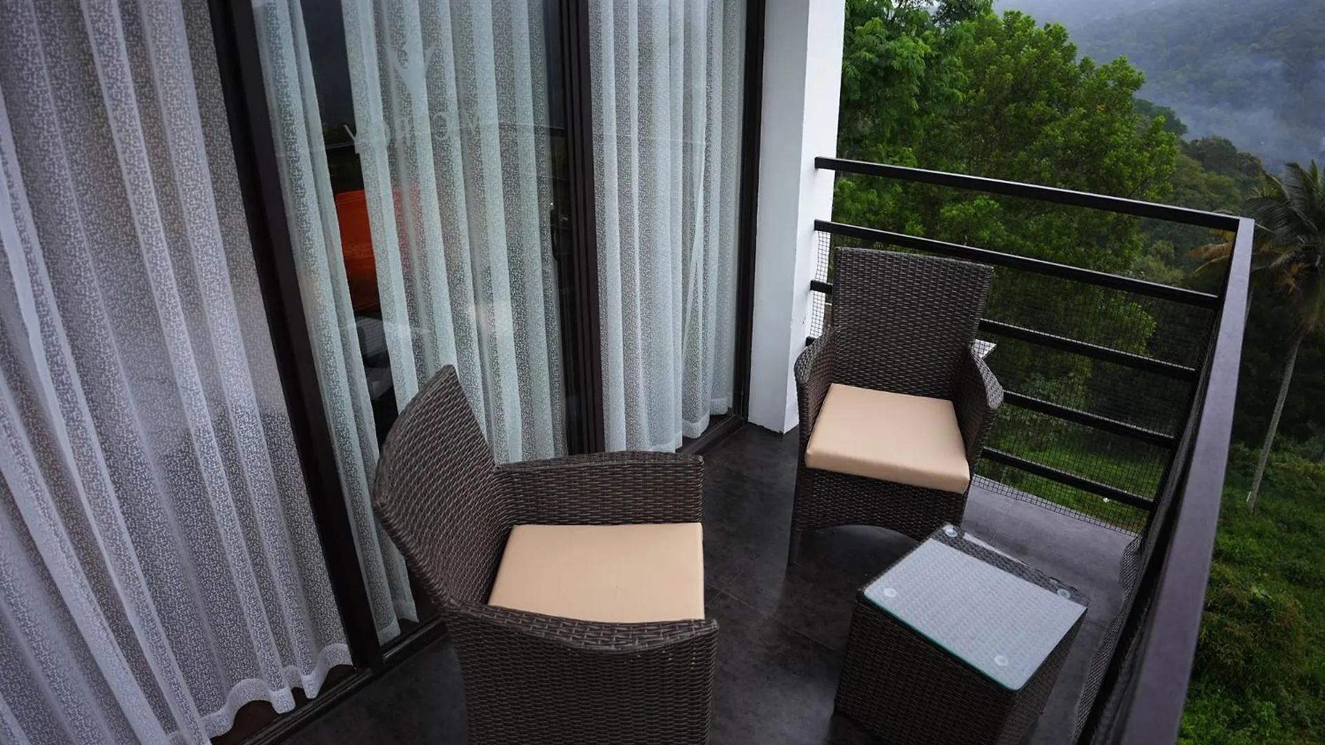 Viceroy Luxury Mountain Resort And Spa 무나르 호텔
