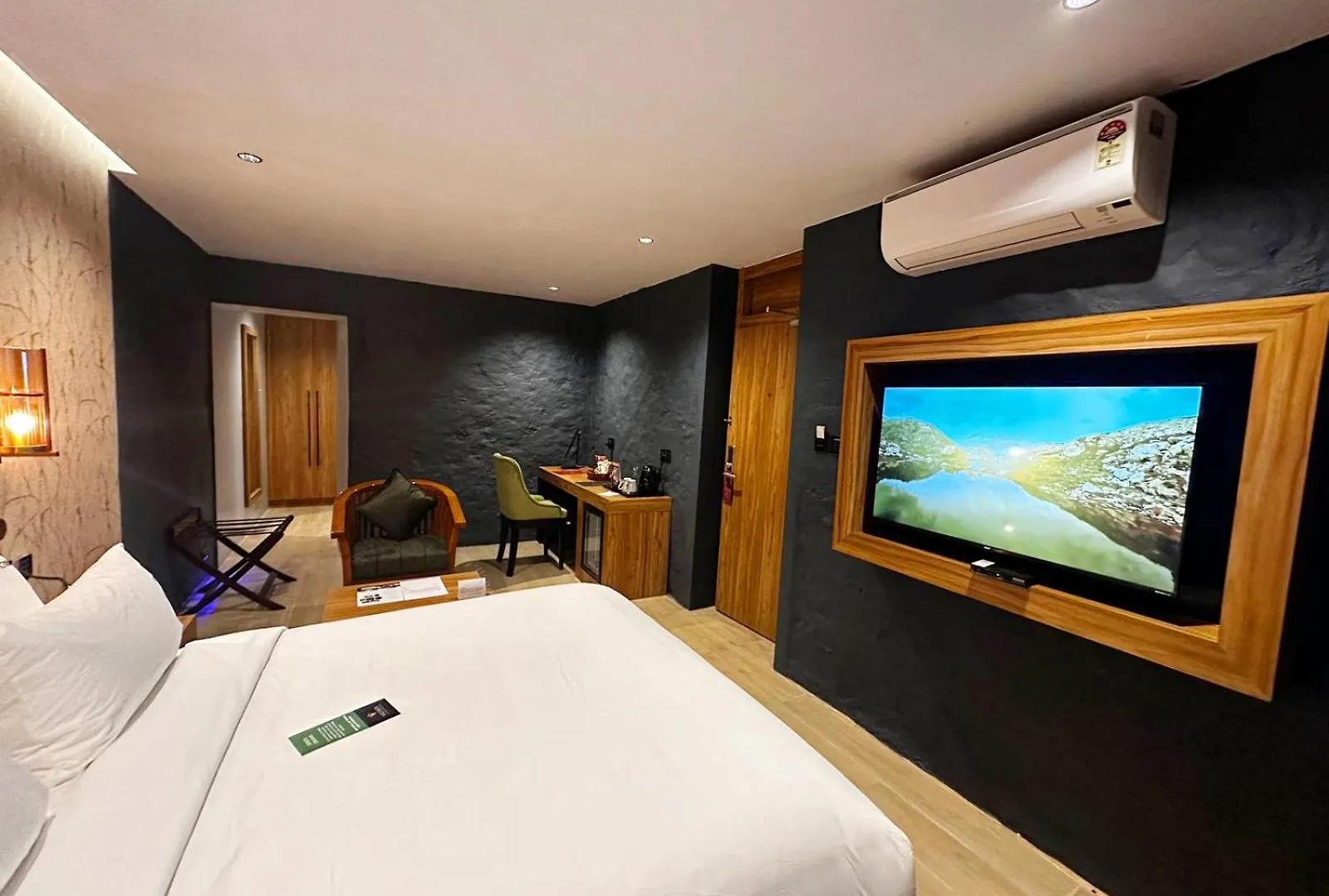 호텔 Viceroy Luxury Mountain Resort And Spa 무나르